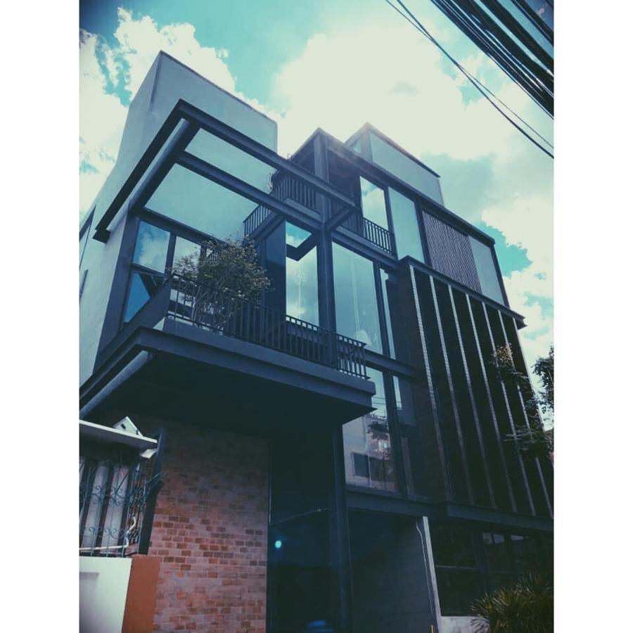 Albergue The Local Ari Bangkok Exterior foto