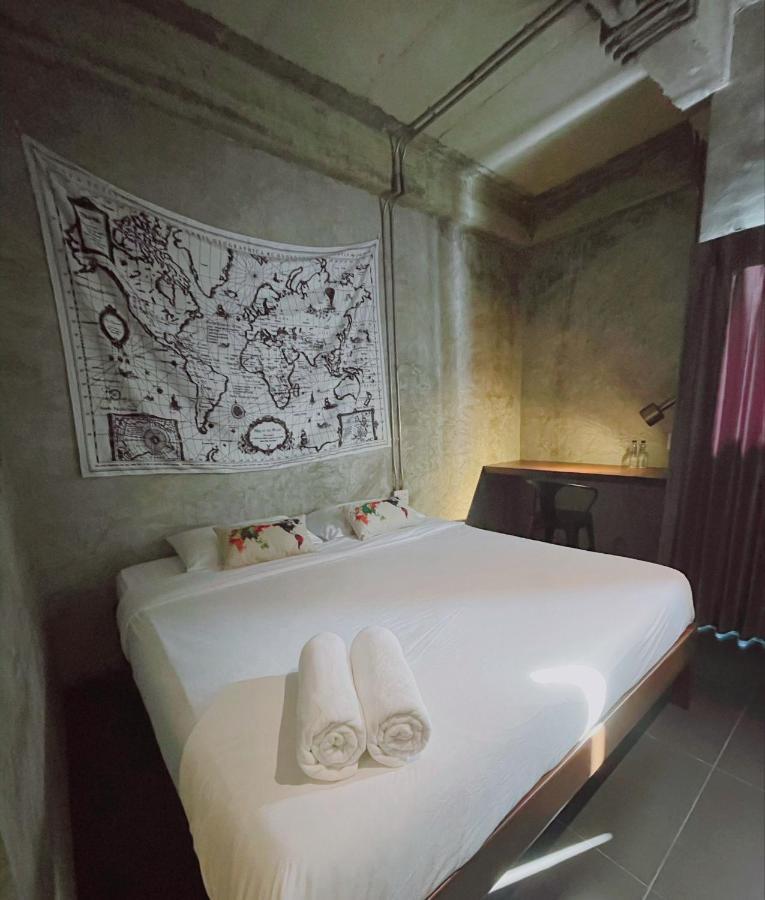 Albergue The Local Ari Bangkok Exterior foto