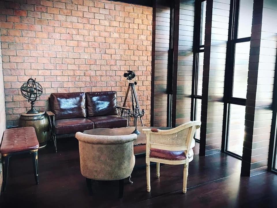 Albergue The Local Ari Bangkok Exterior foto